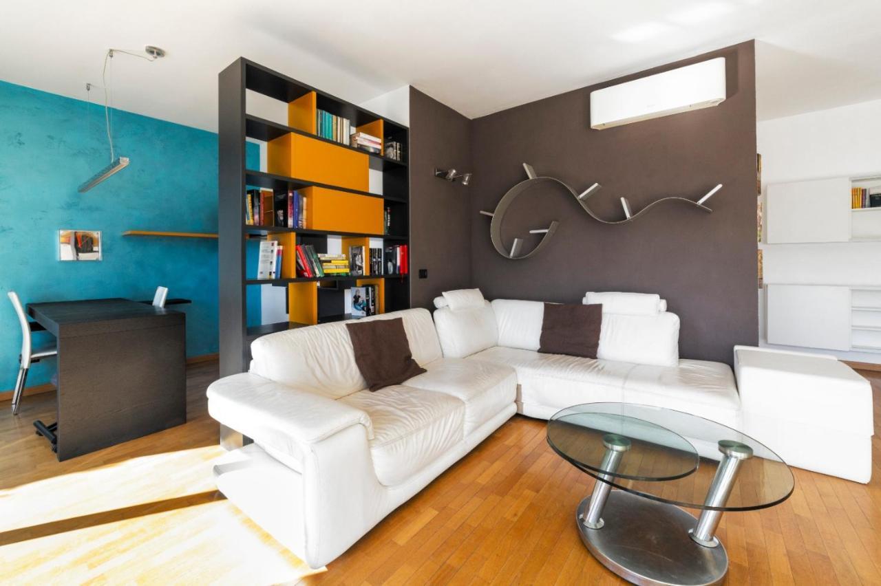Milano Rogoredo Apartment With Garage Eksteriør billede