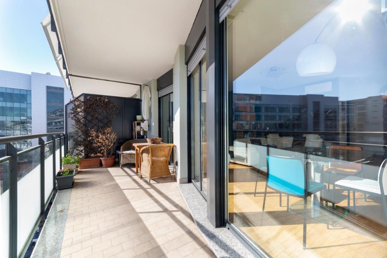 Milano Rogoredo Apartment With Garage Eksteriør billede