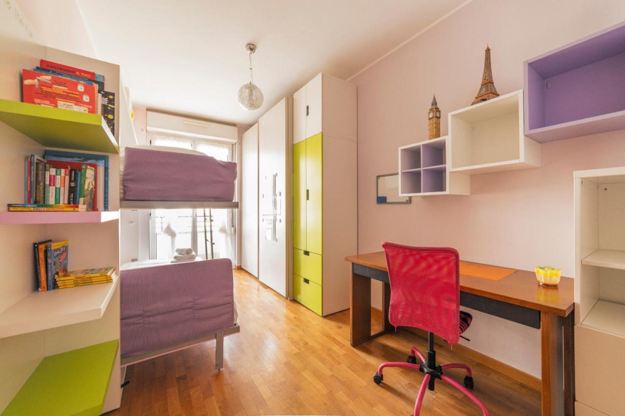 Milano Rogoredo Apartment With Garage Eksteriør billede