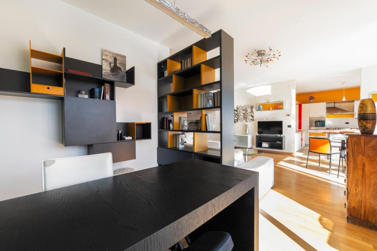 Milano Rogoredo Apartment With Garage Eksteriør billede